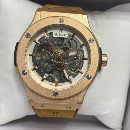 HUBLOT MECHANICAL WATCH AUTOMATIC GOLD COLOUR TAPE 1