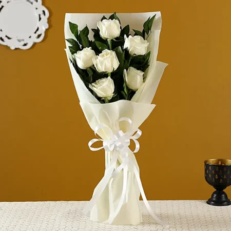 Heavenly 6 White Roses