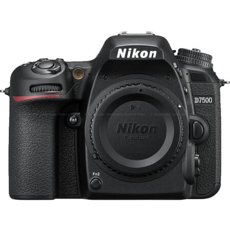 Nikon D7500 DX SLR Camera20.9 Megapixels Large 3.2" 922K dot, tilting LCD screen 51-point AF system 4K & 1080p HD video Built-in Wi-Fi and Bluetooth